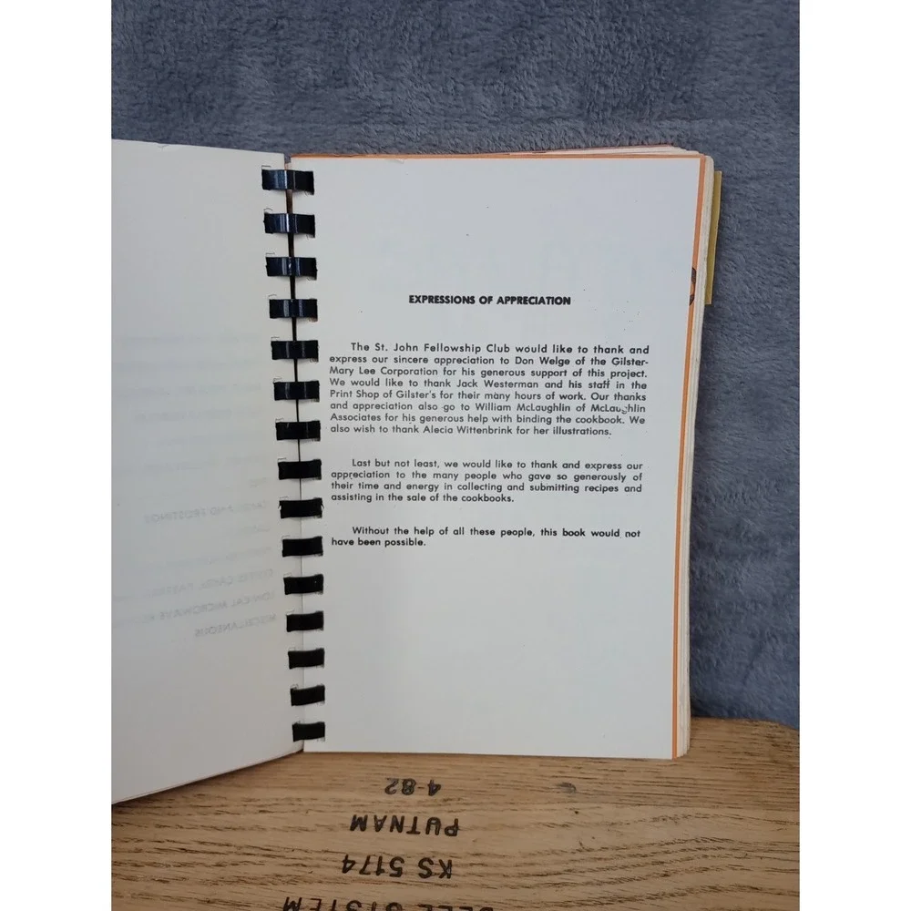 St. John Lutheran Church Cookbook Chester, Illinois 1980s‎ Spiral Vintage